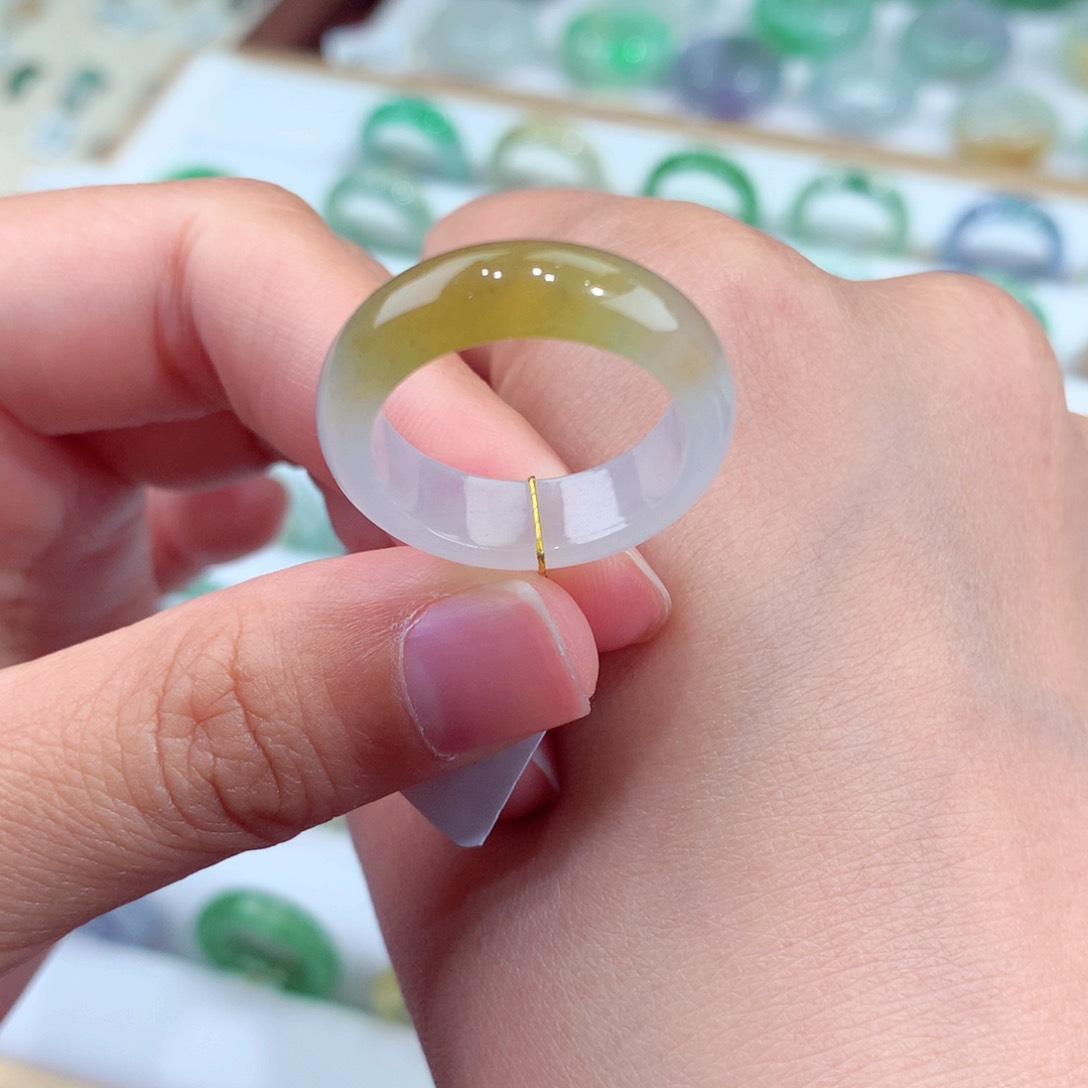 翡翠未镶嵌戒指17号冰润黄翡