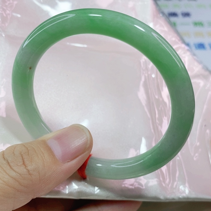 未镶嵌手镯翡翠52.8圈口圆条