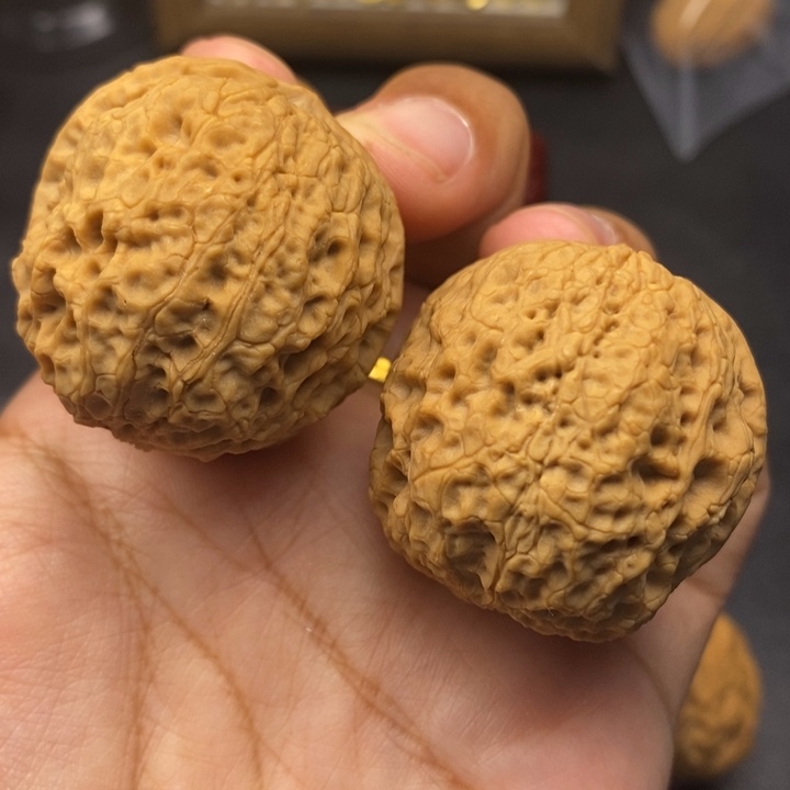 把件文玩核桃42尺牡丹绣球