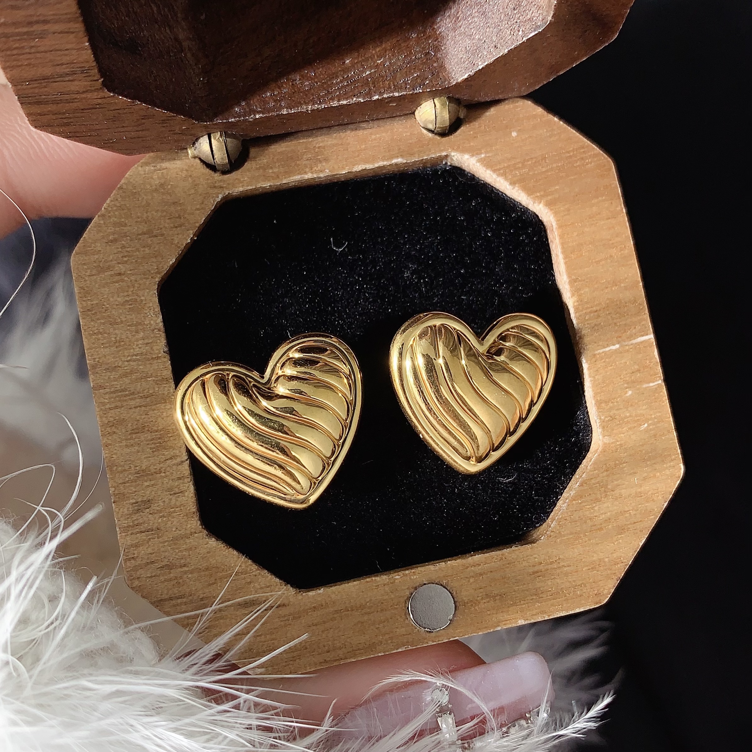 【伟新源】足金999  5D工艺  爱心直针2.82克