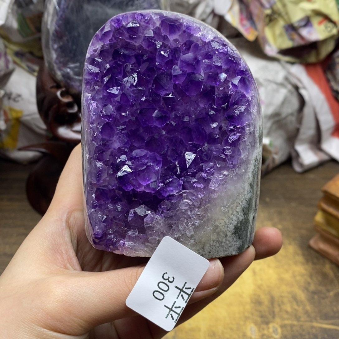 紫晶乌拉圭未镶嵌