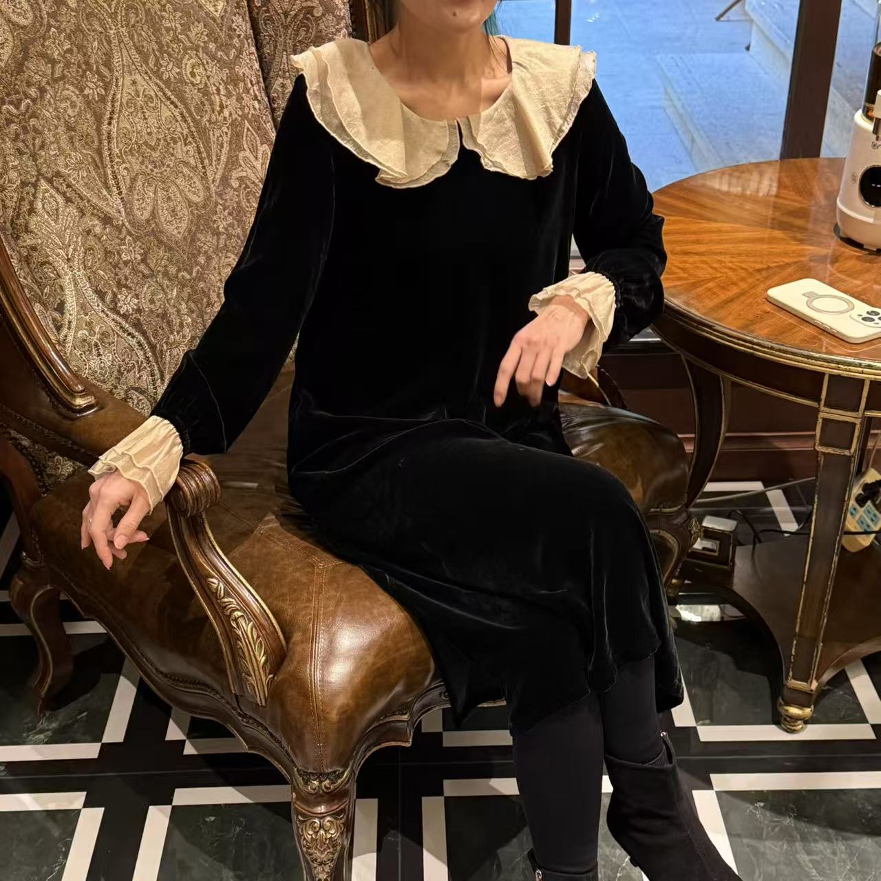 QNH-真丝绒娃娃领法式荷叶边连衣裙