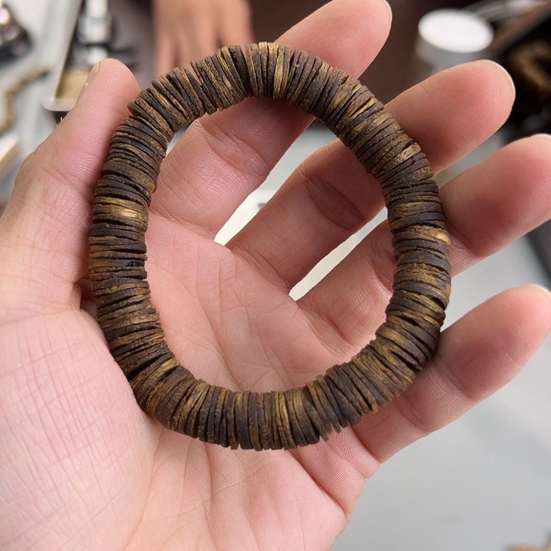 沉香沉香香囊顺****鑫海南白棋1.0mm片珠单圈沉浮11克