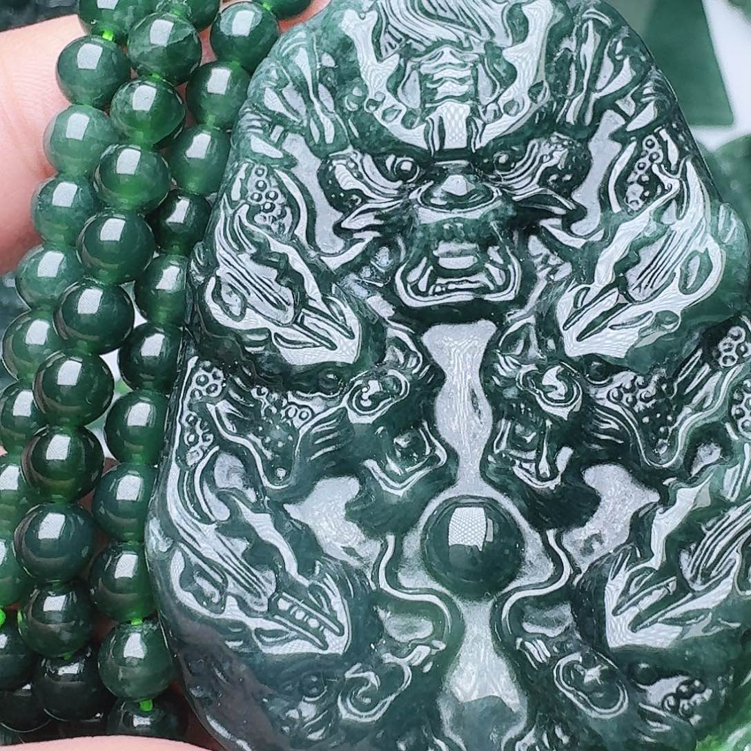 翡翠未镶嵌颈饰111