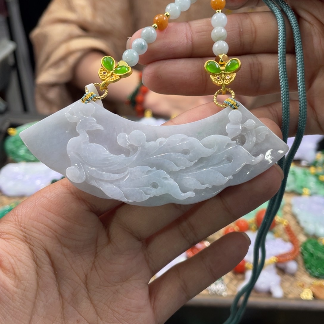 翡翠颈饰未镶嵌代编织