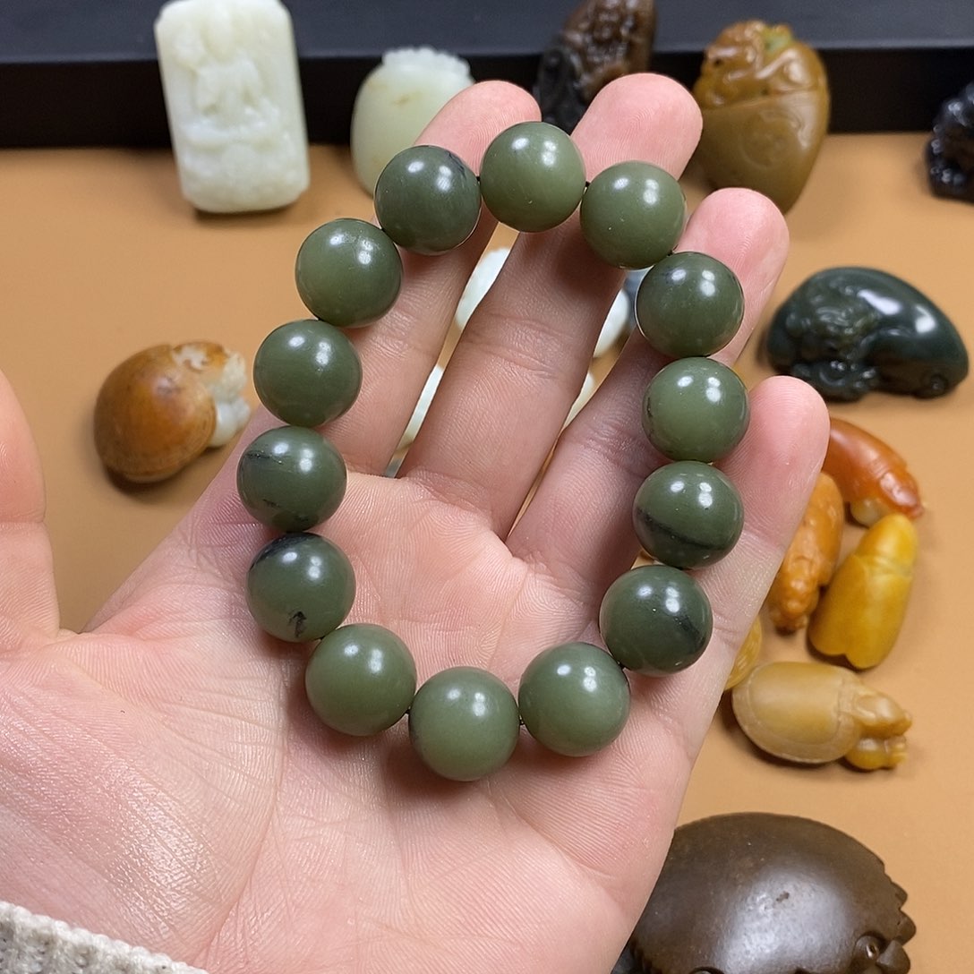 和田玉（糖玉）挂件未镶嵌