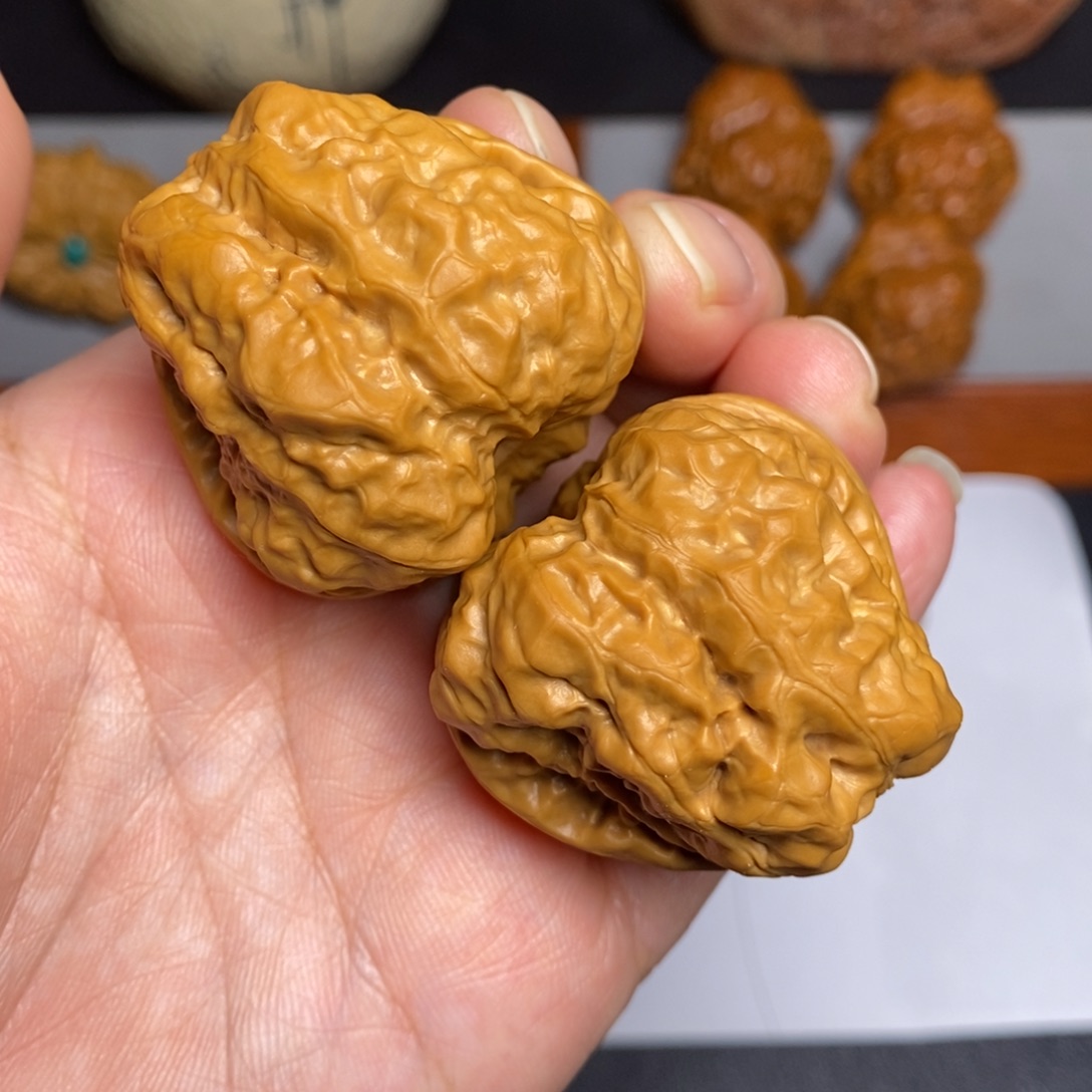 文玩核桃把件41.44肚三角蛙