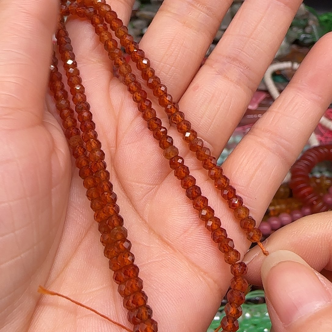 玛瑙/玉髓合金珠宝半成品芬达石榴石3mm切面算盘一条