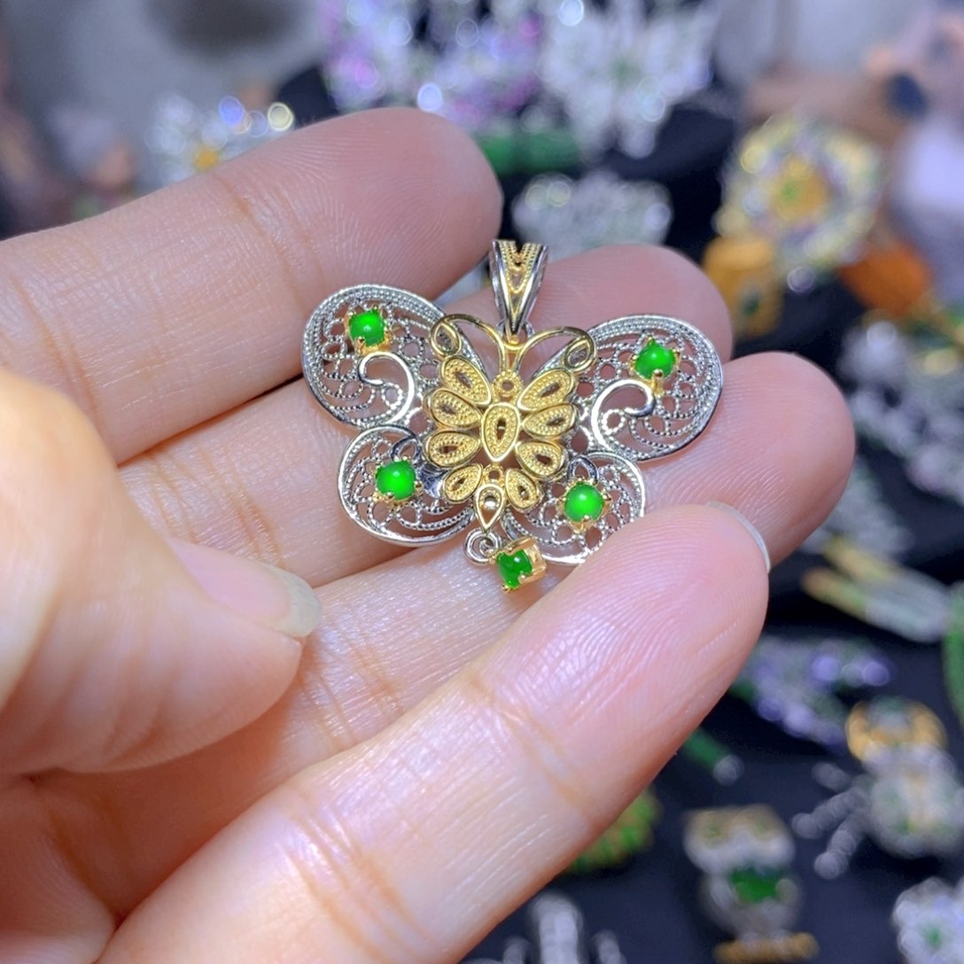 翡翠银S925镶嵌耳饰天然翡翠