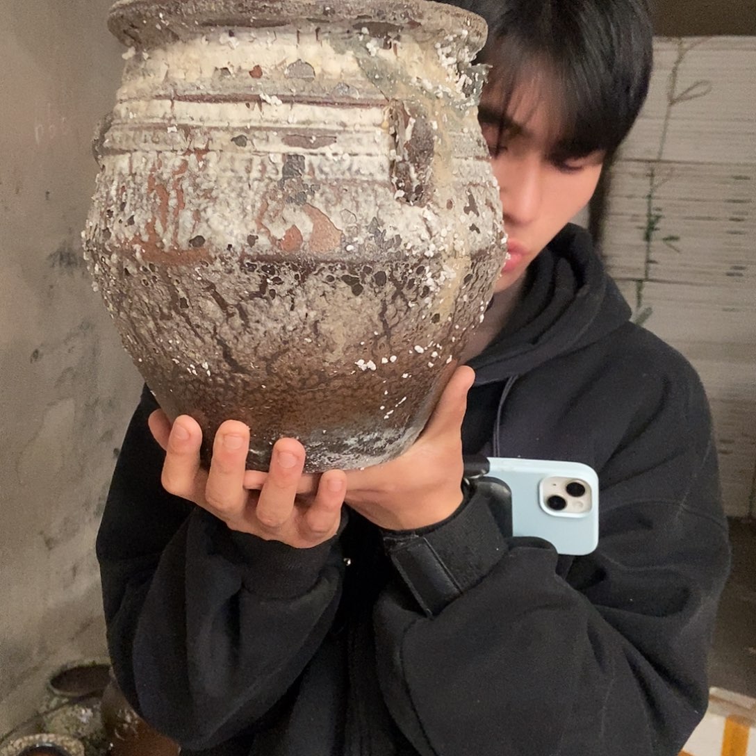 瑕疵花盆20/25。zzzzzszs