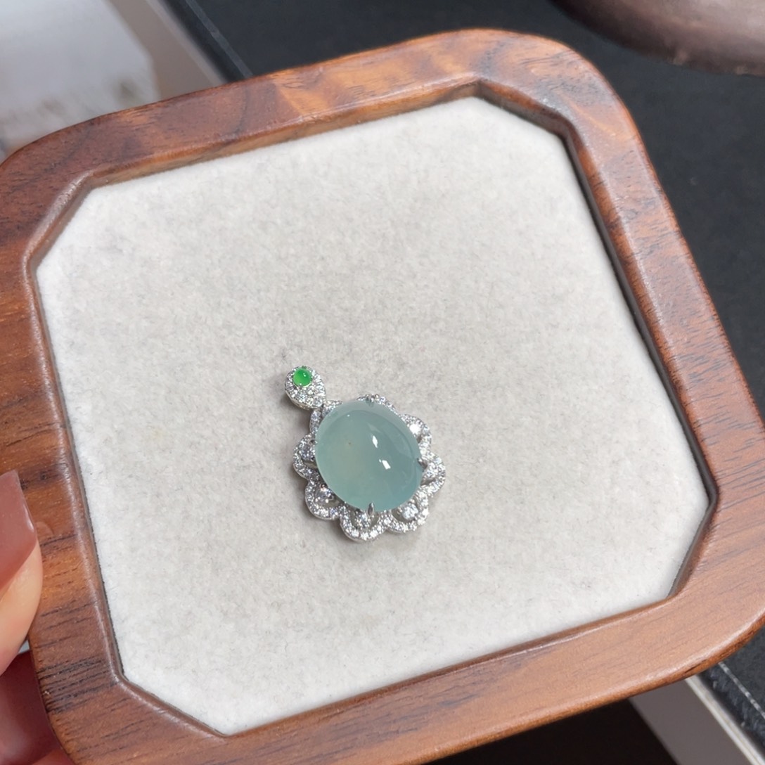 翡翠颈饰银S925镶嵌8666