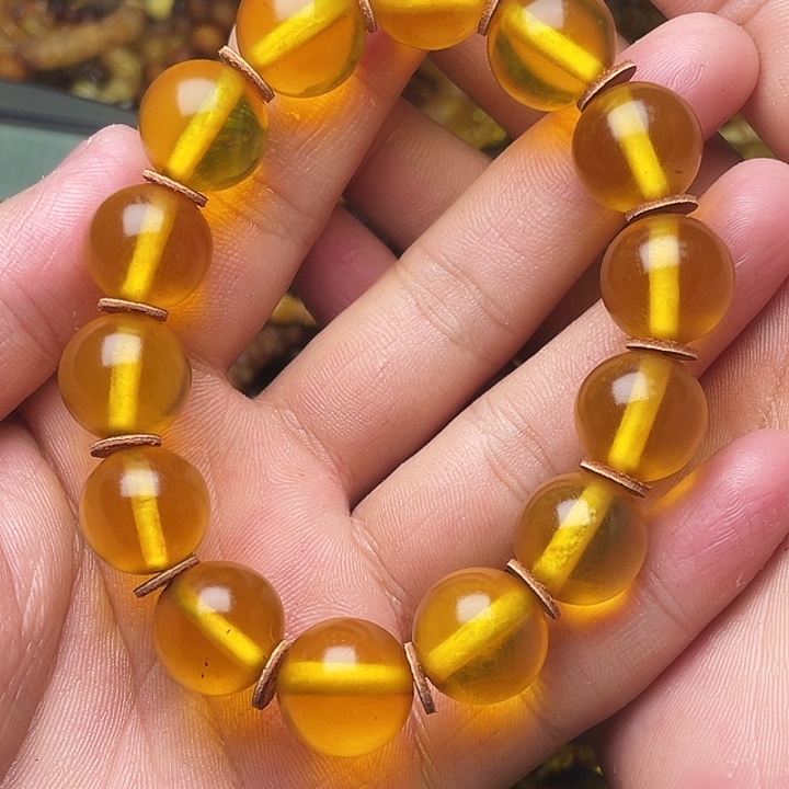 琥珀未镶嵌珠宝奇石