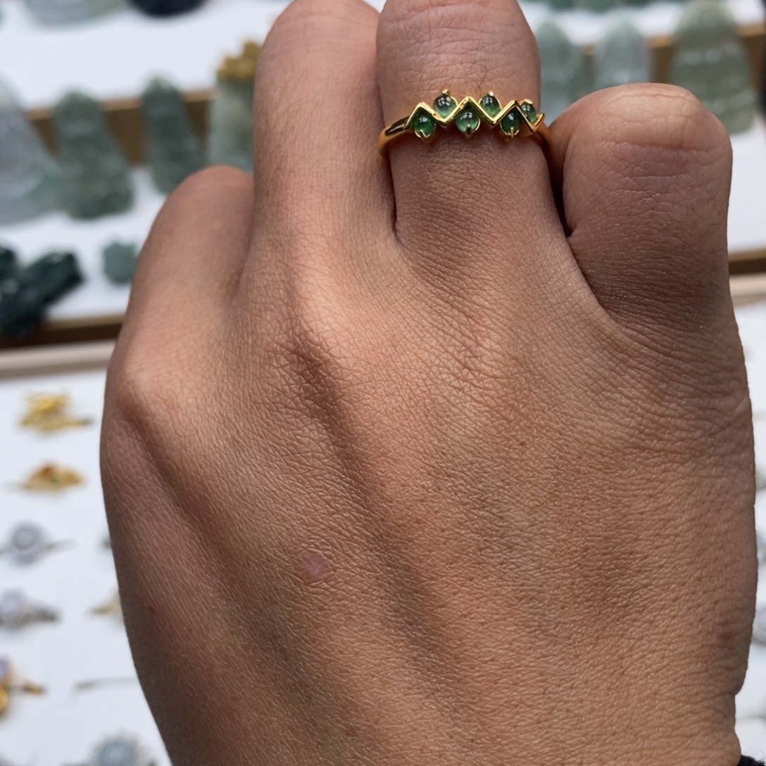 翡翠未镶嵌手链天然a货翡翠18