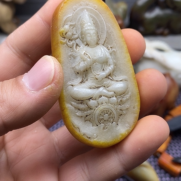 未镶嵌蛇纹石玉颈饰