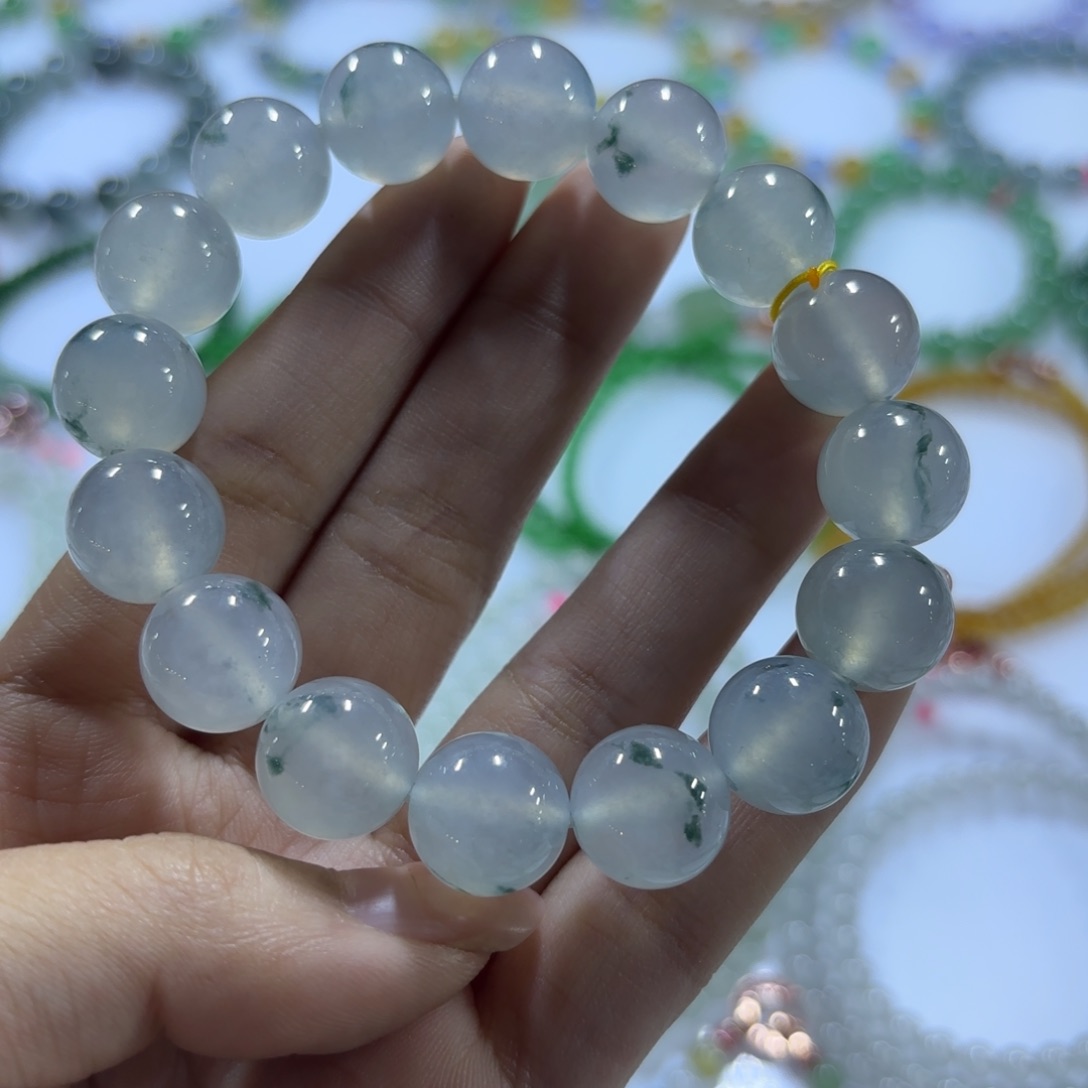 定制翡翠未镶嵌高冰手串