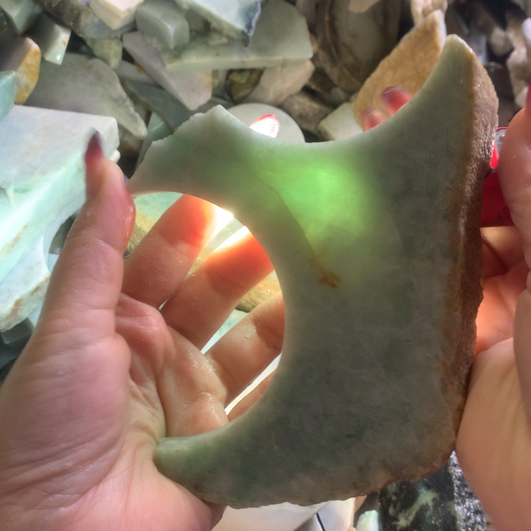 翡翠颈饰未镶嵌缅甸翡翠