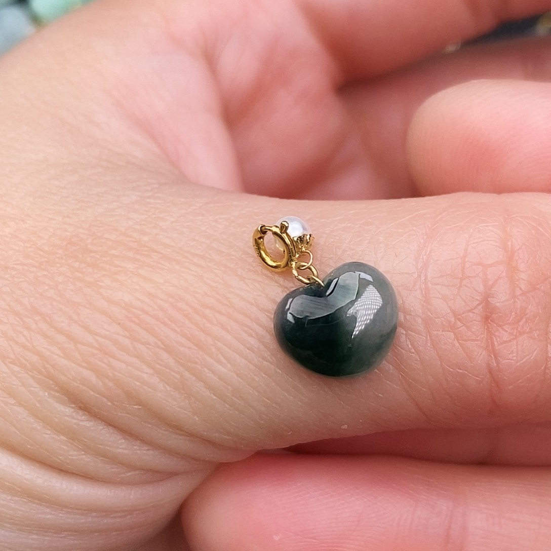 翡翠颈饰18K金镶嵌爱心