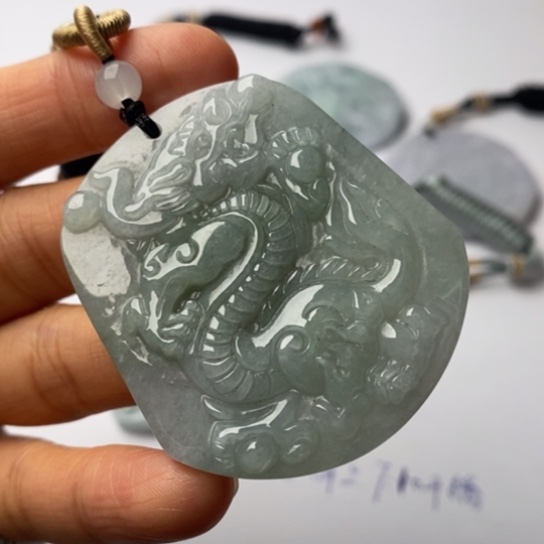 翡翠未镶嵌挂件翡翠