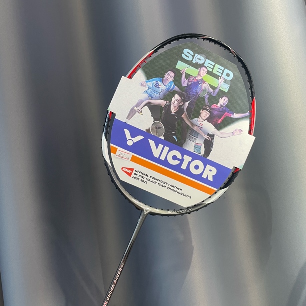 VICTOR威克多羽毛球拍亮剑12N
