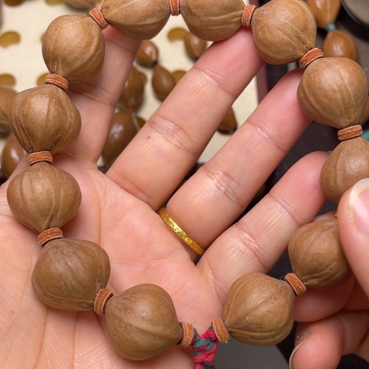 橄榄核手串/手链橄榄核1.9左右手持