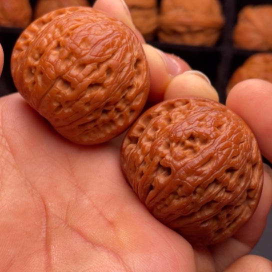 文玩核桃把件秦岭山脉核桃