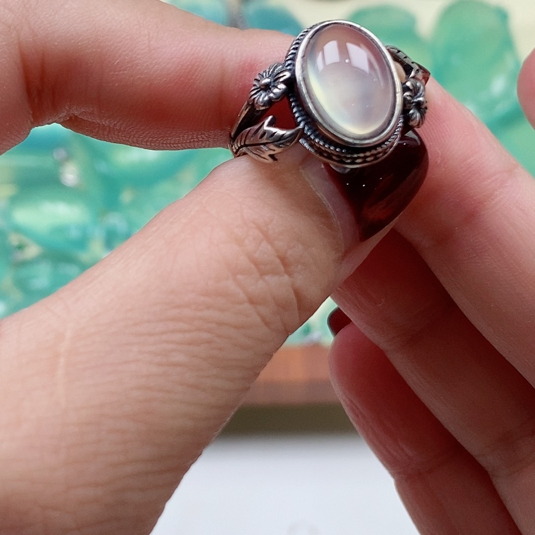 银S925镶嵌蛇纹石玉戒指