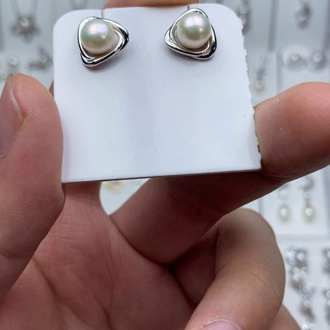 耳饰未镶嵌淡水珍珠