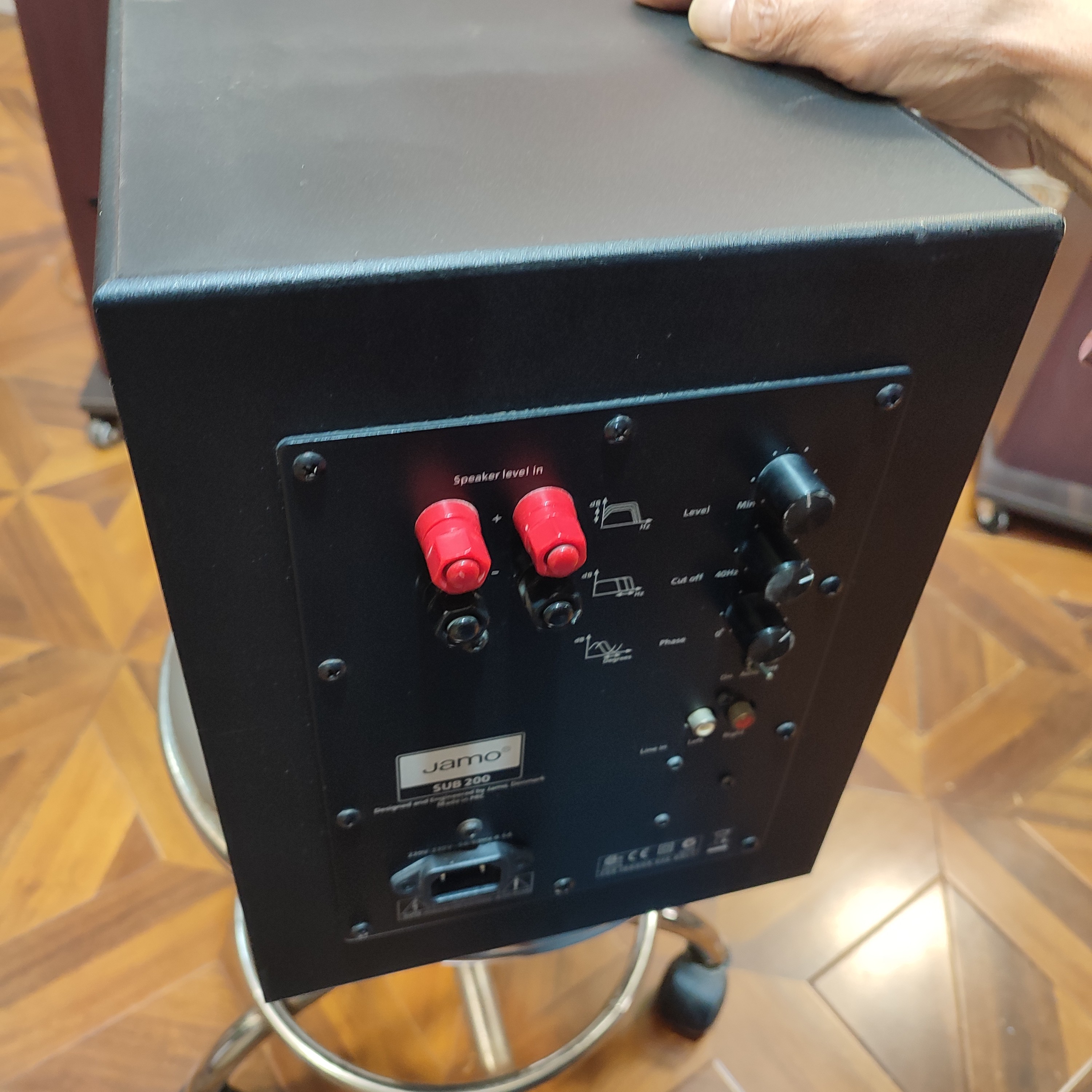 8新 JAMO/尊宝 二手尊宝200低音炮，运费自理