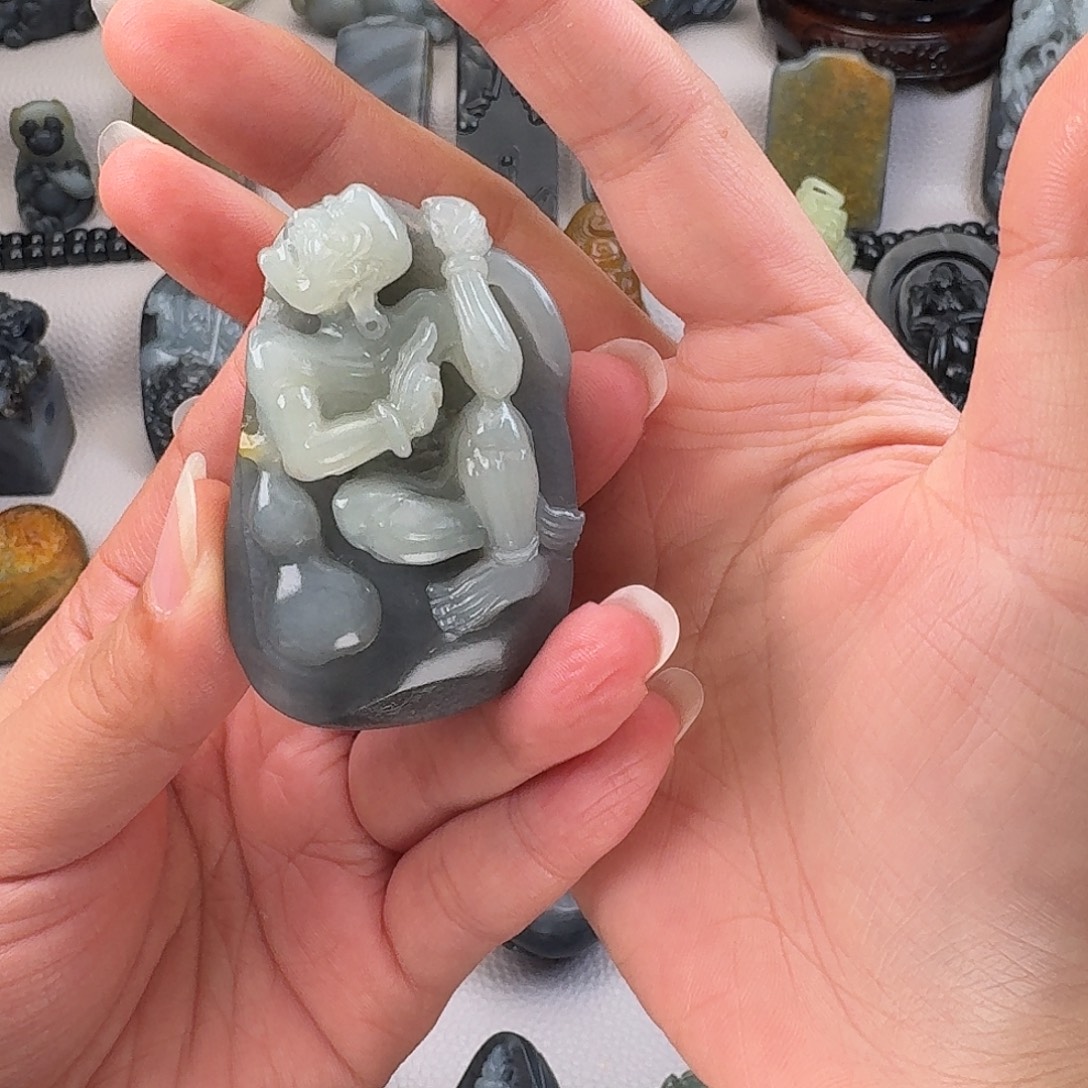 和田玉未镶嵌颈饰