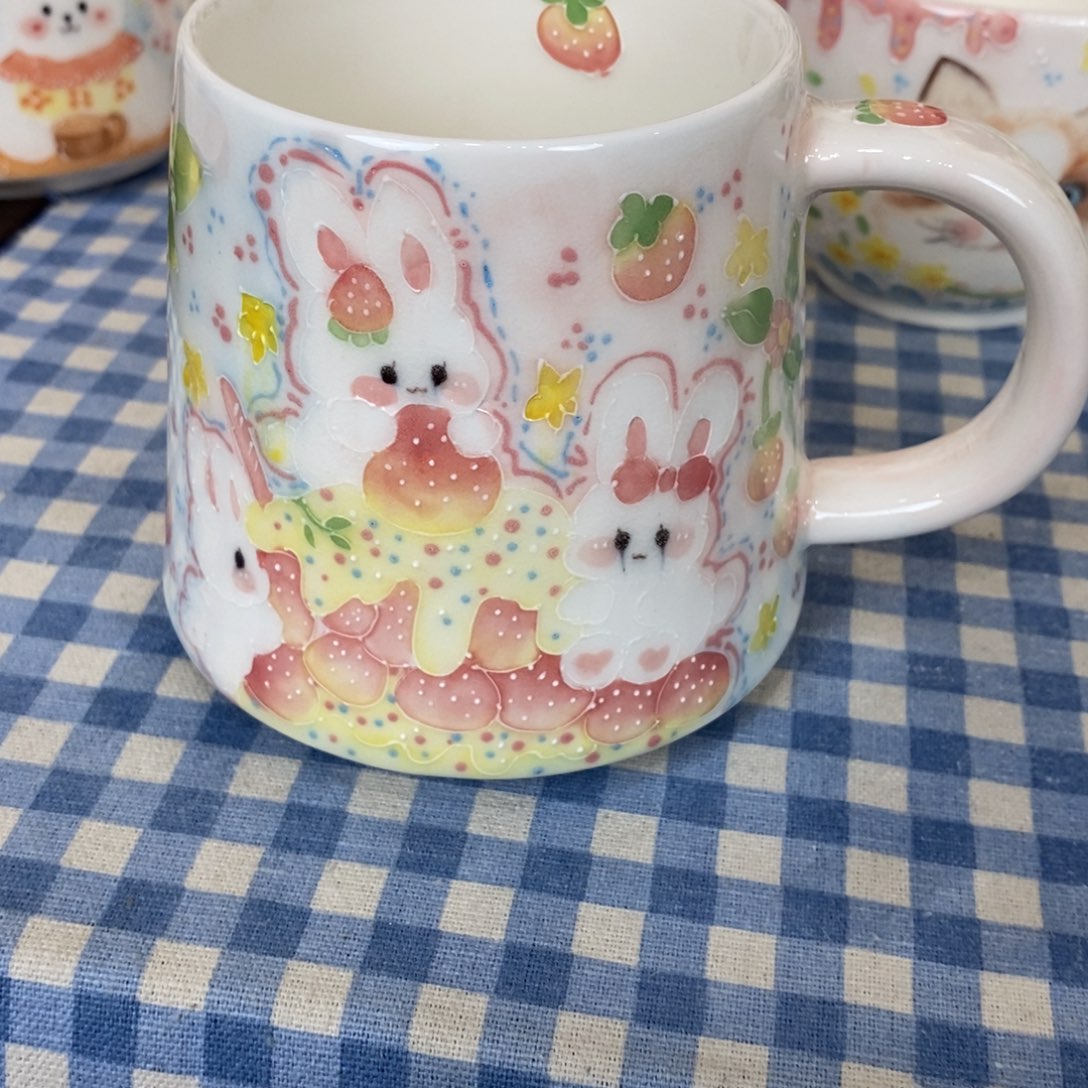 瓷片草莓蛋糕兔子马克杯微瑕