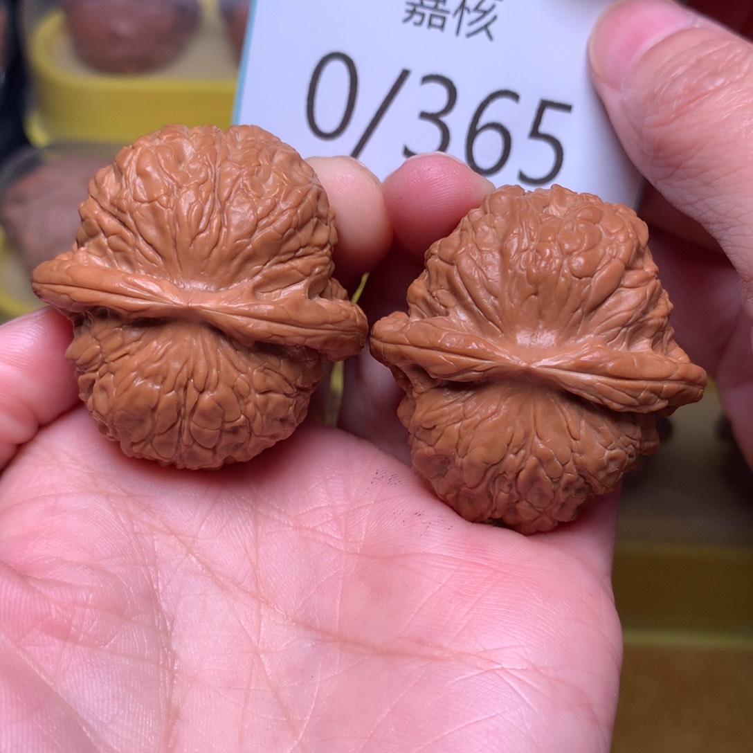 文玩核桃把件平谷血麒麟39