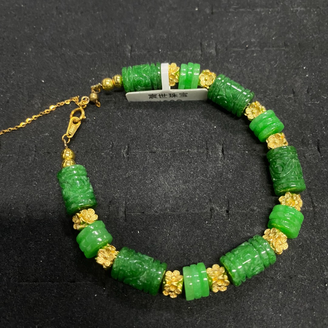 绿色桶珠手串   （多样性发其一颜色微差）
