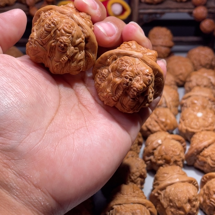 K*i蛤蟆头雕刻的金蟾