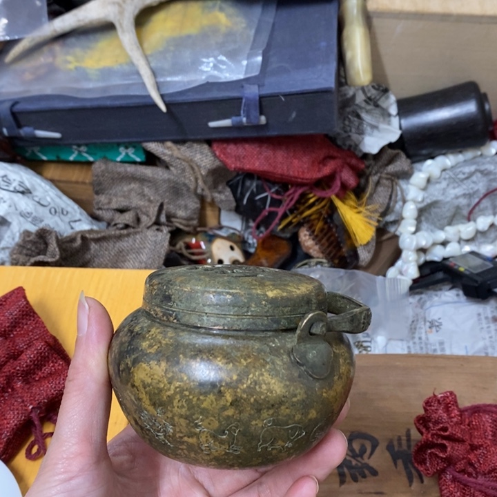 瓷片哈中古工艺品一件