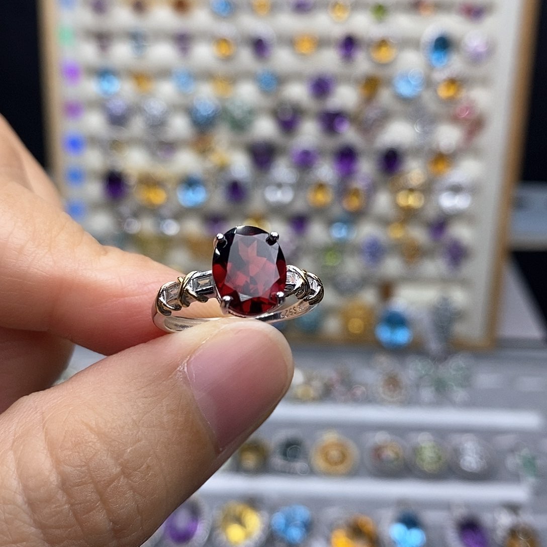 银S925镶嵌戒指石榴石不含证书
