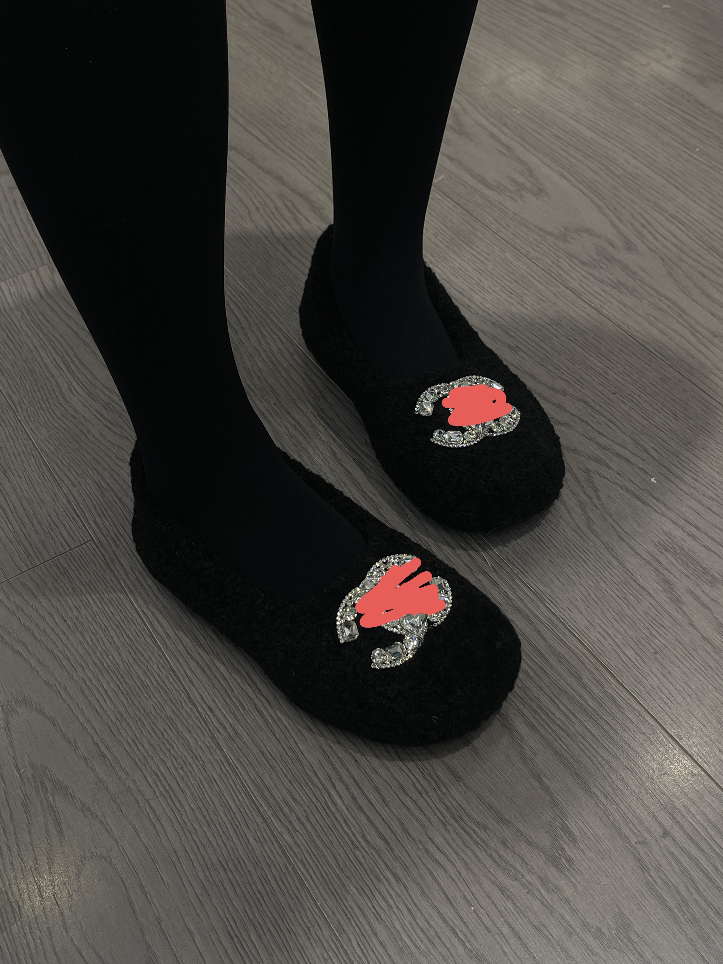 郭丽家黑色毛毛鞋