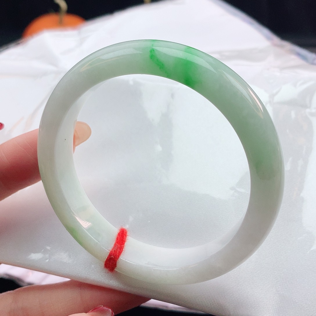 翡翠手镯未镶嵌54圈口480344