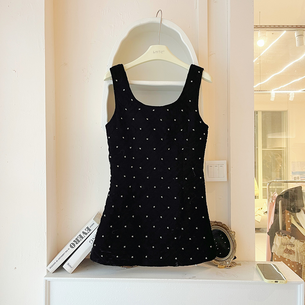 青青大码女装 秋冬法式v领无袖波点黑色丝绒背心连衣裙L5193