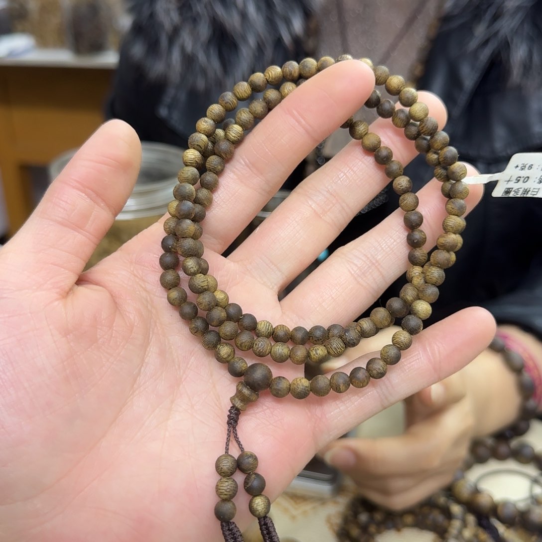 沉香木手串白棋多圈 0.5-9 克多样性发一