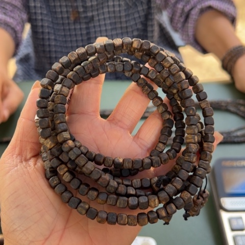 沉香手串罗门黑棋沉水19克卡0.5多样性发1串