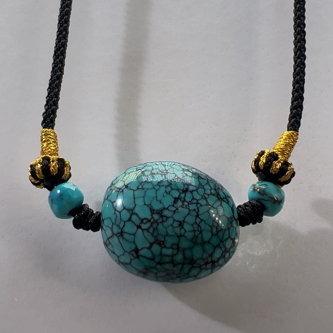 绿松石未镶嵌挂件