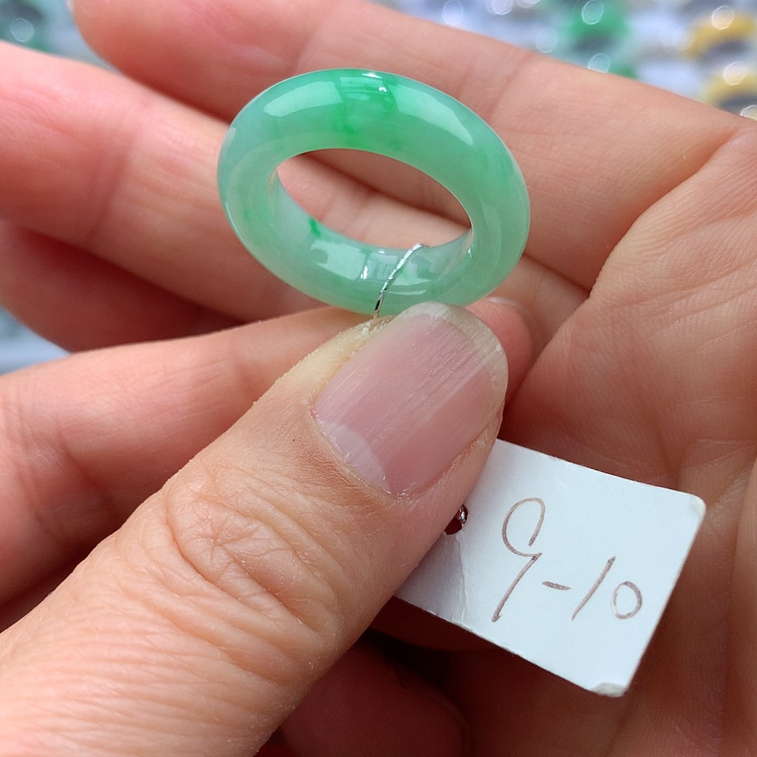 翡翠戒指未镶嵌9-10号