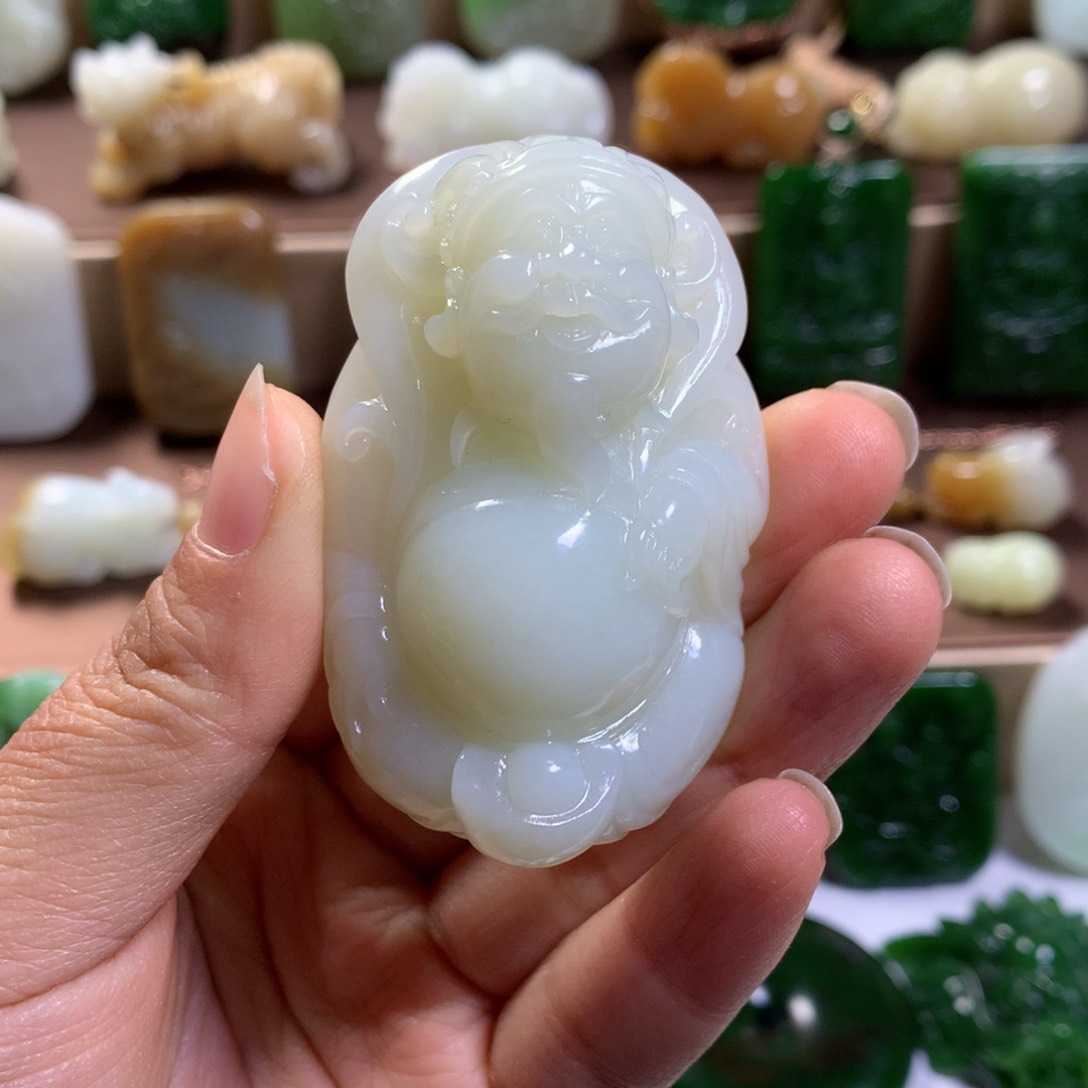 和田玉挂件未镶嵌Y****: