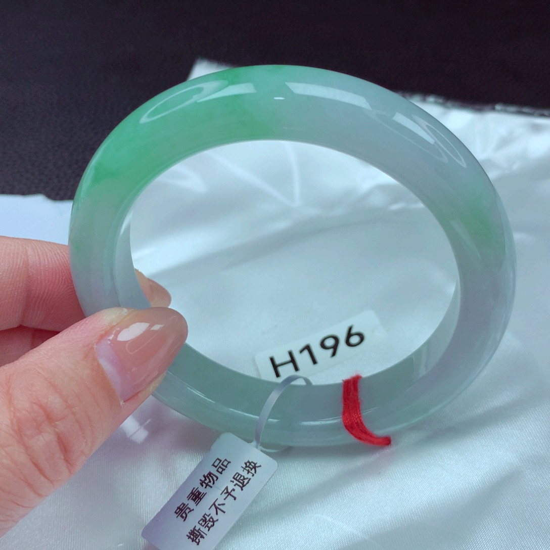 翡翠手镯未镶嵌手镯88