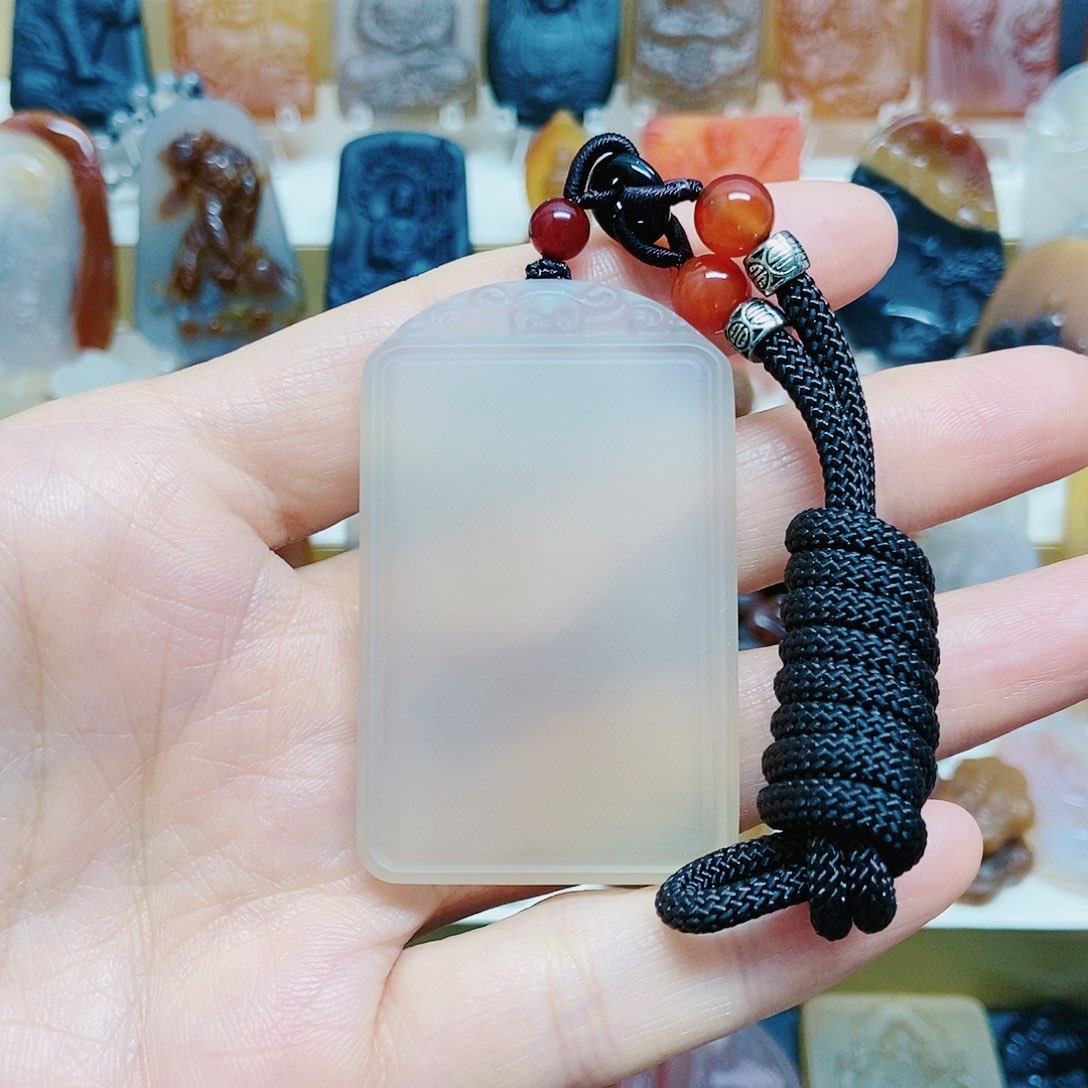 玛瑙/玉髓颈饰未镶嵌安*顽