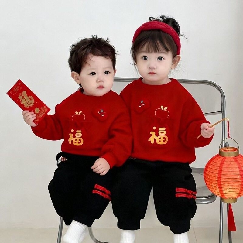 儿童加绒保暖套装2025新款女童红色喜庆拜年服洋气宝宝新年卫衣