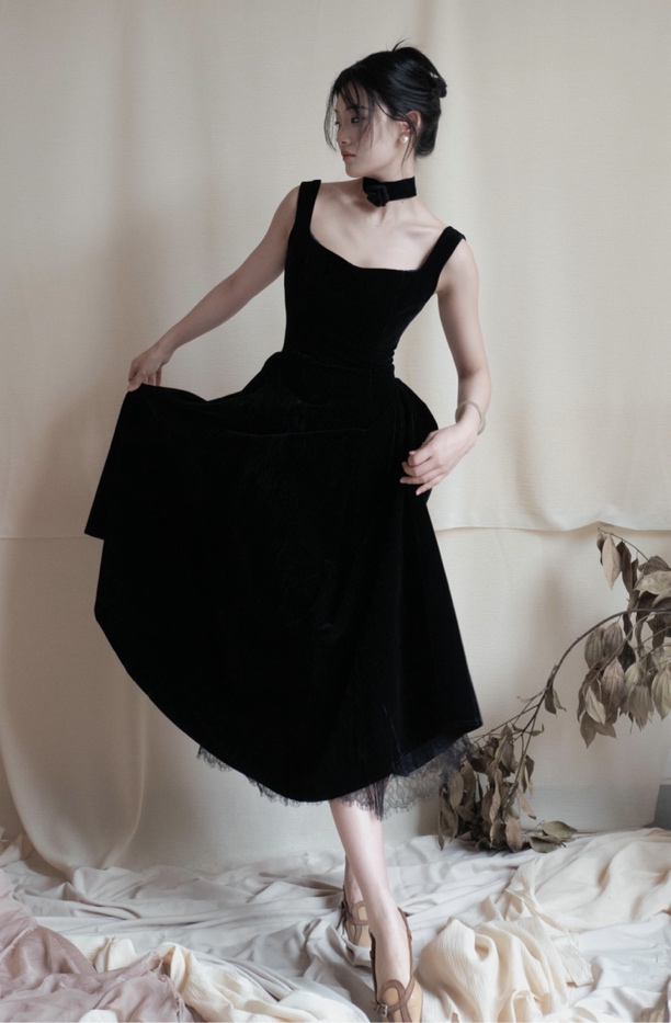 仙子狗尾巴花吊带小众晚礼吊带法式长裙夏季裙子黑色