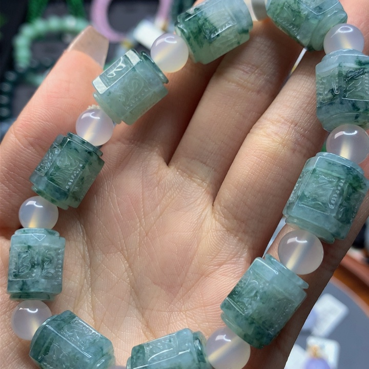 翡翠手链未镶嵌翡翠