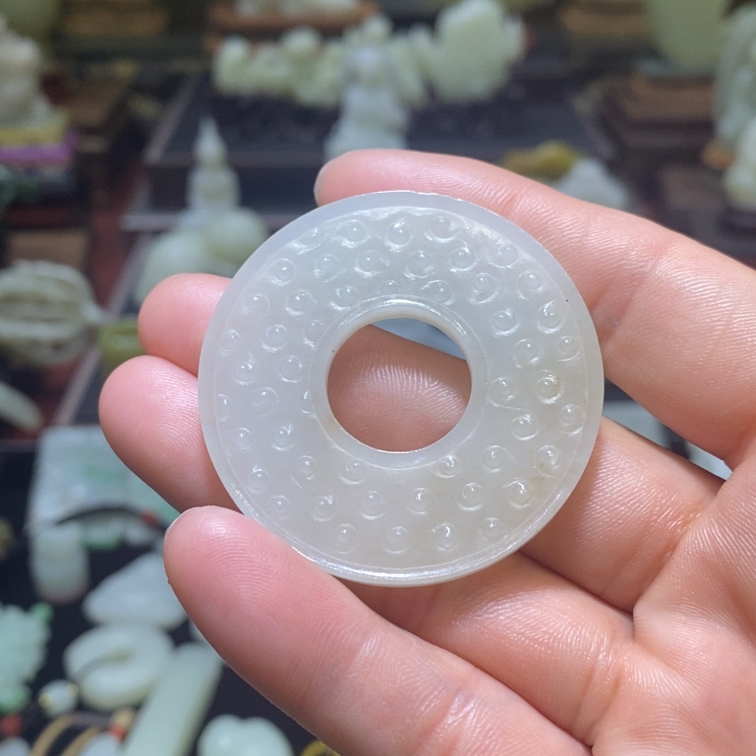 和田玉挂件未镶嵌景****程