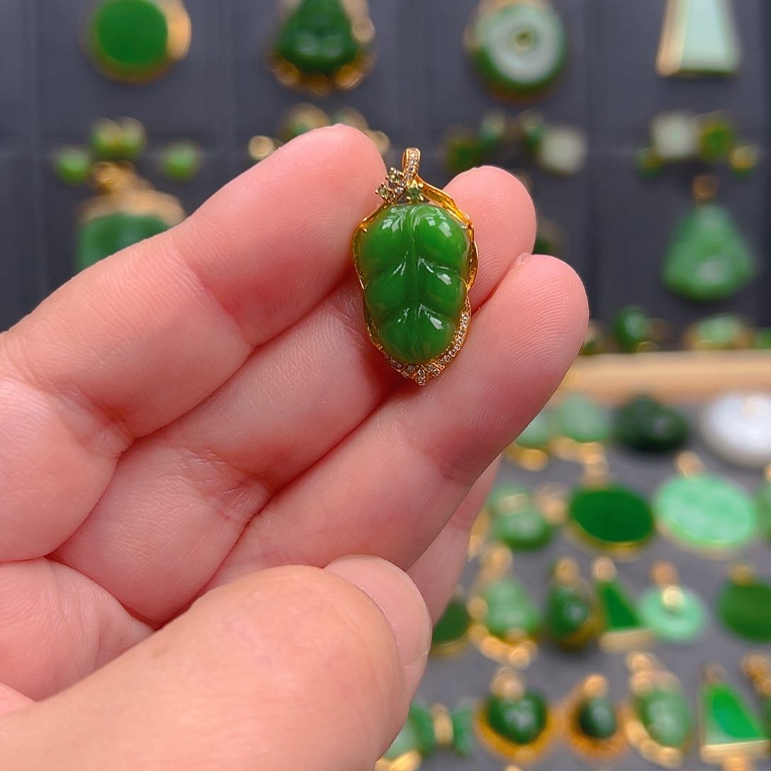 花***)和田玉（碧玉）18K金镶嵌吊坠(不含链)